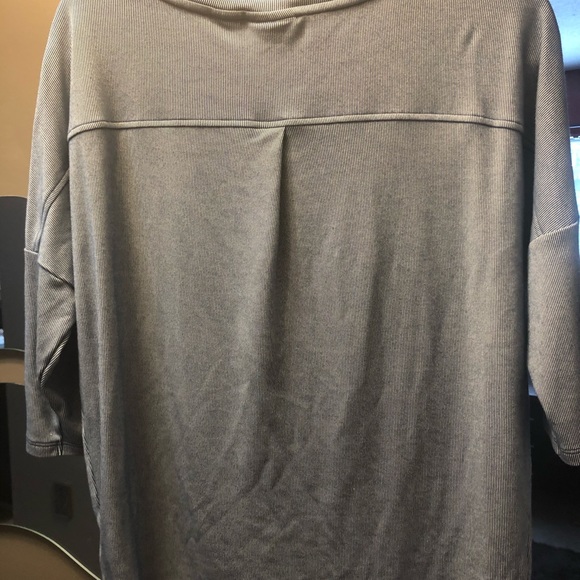 Top - Picture 3 of 3